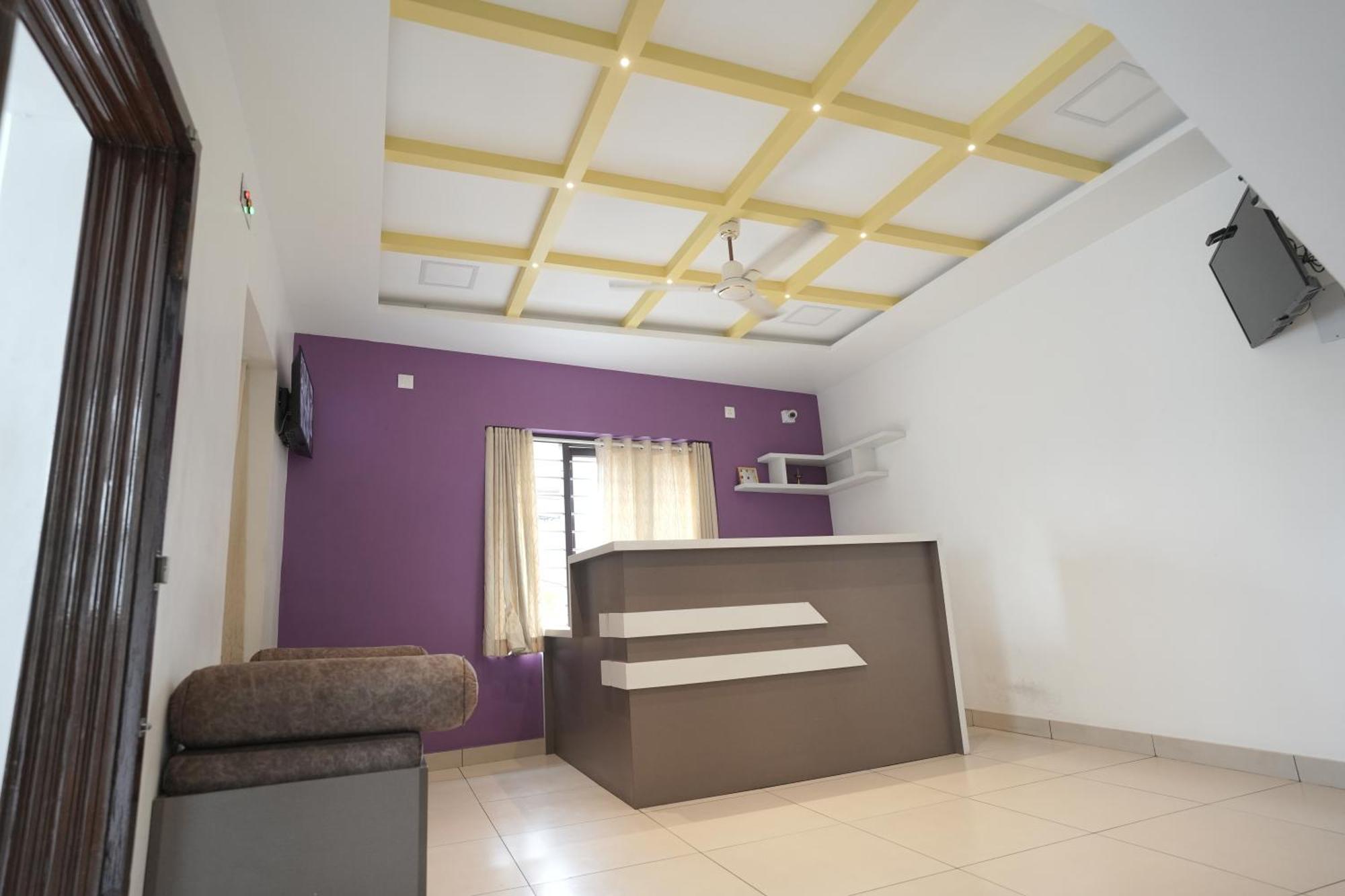 Anna Hotel Thiruvananthapuram Exterior photo